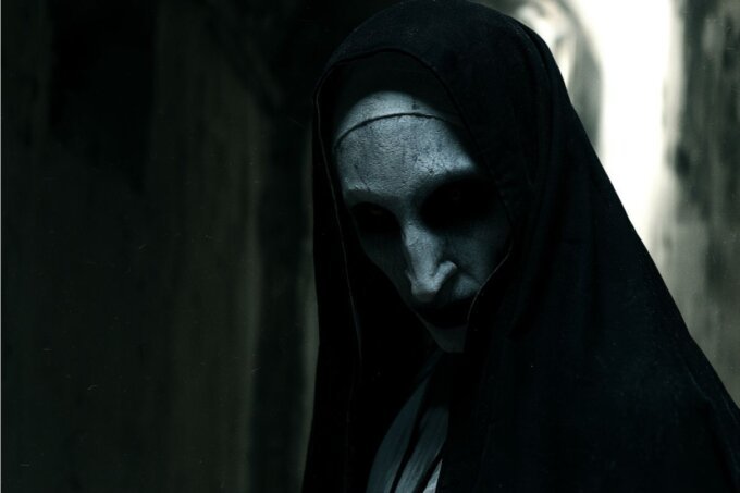 Valak (2)